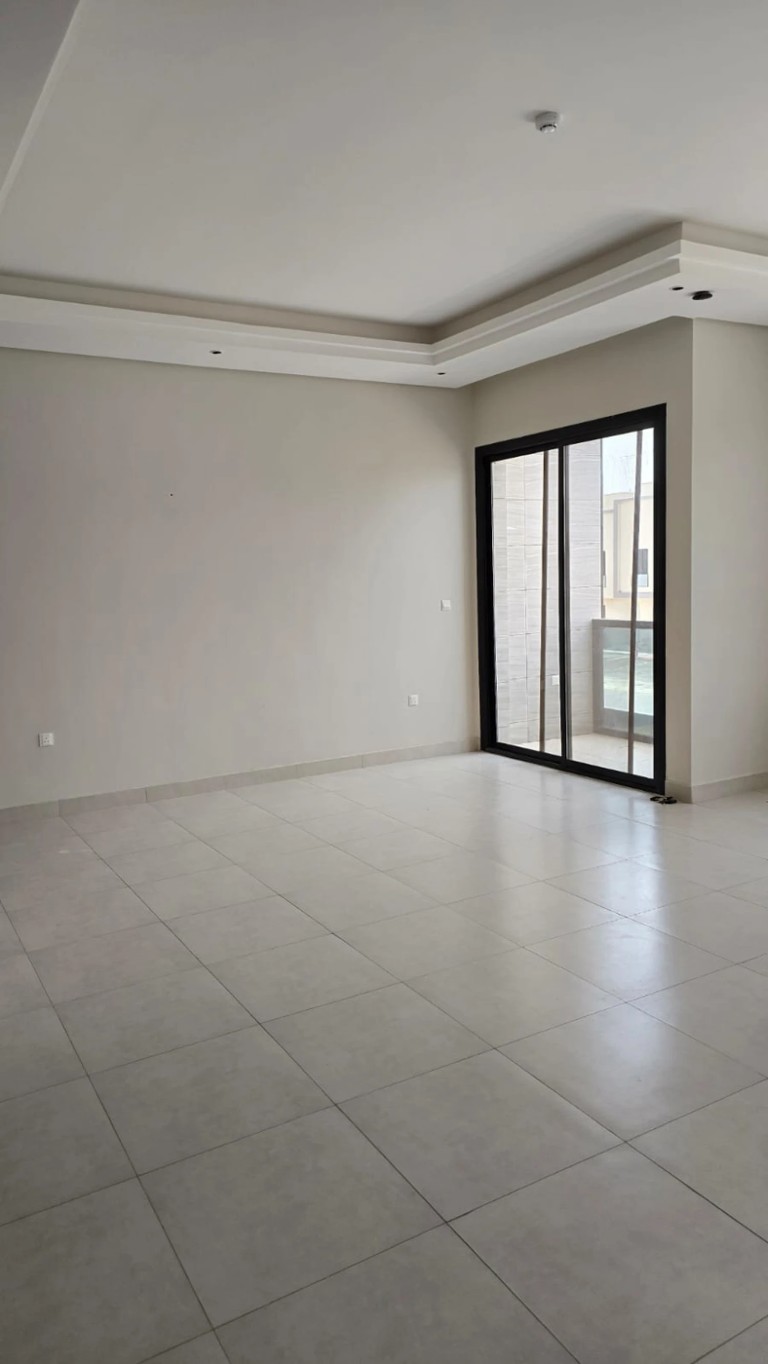 3 bedroom apartment in Al Aridh 3