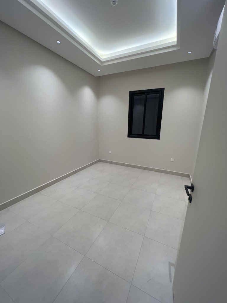 شقة 3 غرف في العارض 5